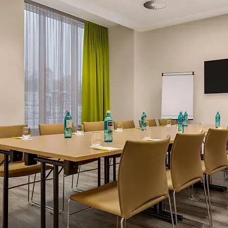 Super 8 By Wyndham Hotel Chemnitz