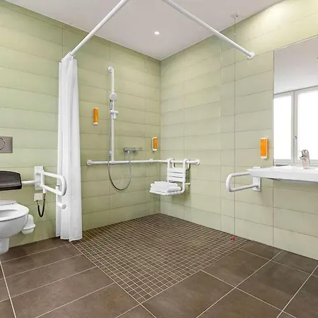 Super 8 By Wyndham Отель *